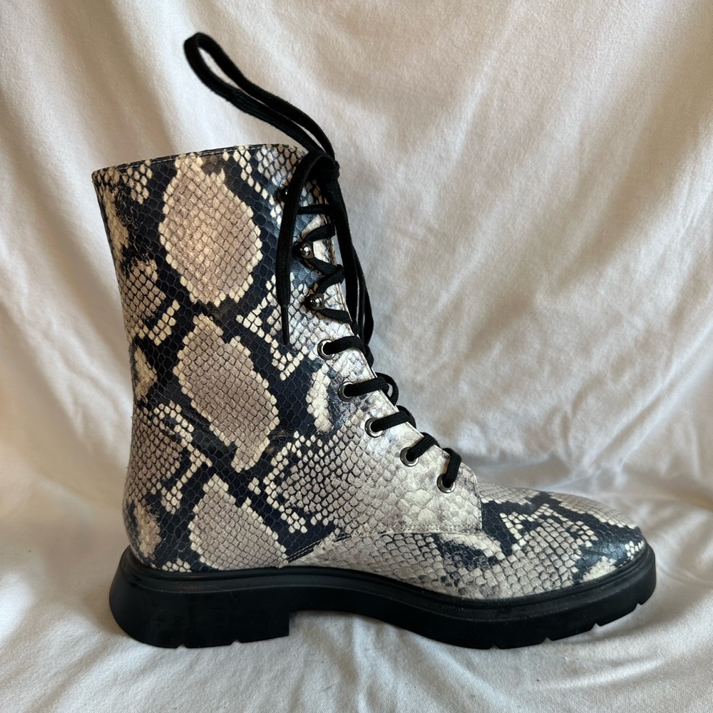 Stuart Weitzman Snakeskin Python Embossed Leather… - image 5